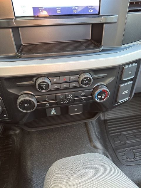 2026 Ford Super Duty F-250 SRW XL 4WD Reg Cab 8' Box