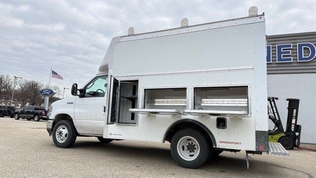 2026 Ford E-350SD Base Commercial