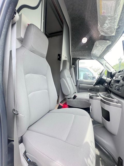 2024 Ford E-350SD Base Commercial