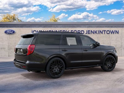 2027 Ford Expedition Platinum
