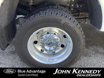 2025 Ford F-450SD Platinum DRW