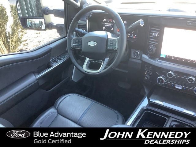 2025 Ford F-450SD Platinum DRW