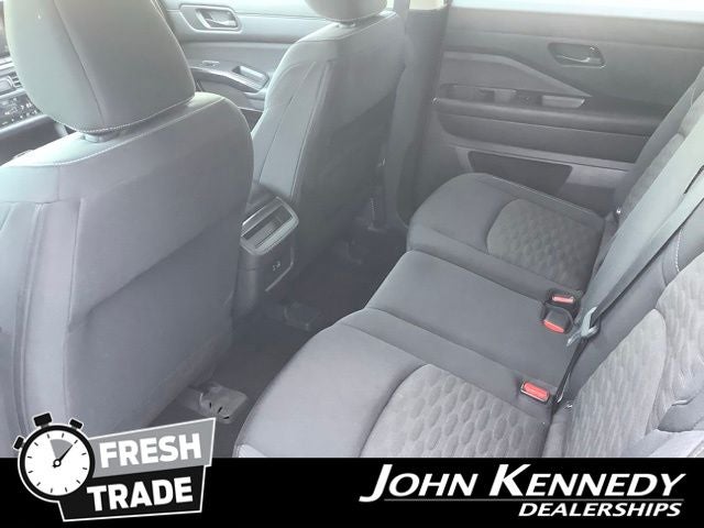 2023 Nissan Pathfinder S