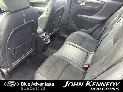 2021 Volvo XC40 Recharge Pure Electric P8