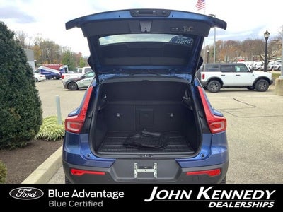 2021 Volvo XC40 Recharge Pure Electric P8