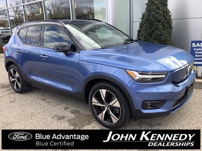 2021 Volvo XC40 Recharge Pure Electric P8