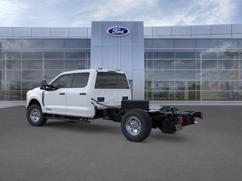 2026 Ford F-350SD Chassis Commercial
