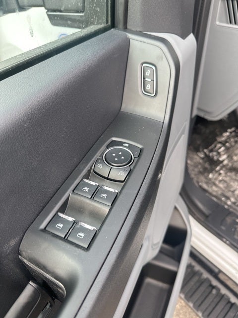 2026 Ford F-350SD Chassis Commercial