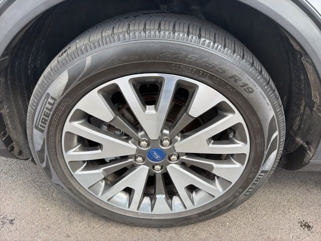 2020 Ford Escape Titanium Hybrid