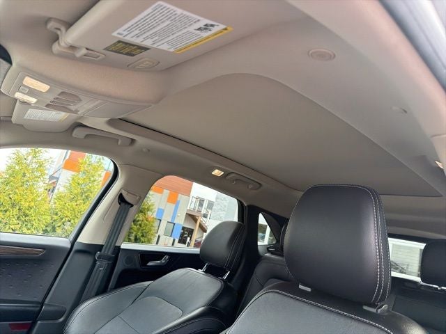 2020 Ford Escape Titanium Hybrid