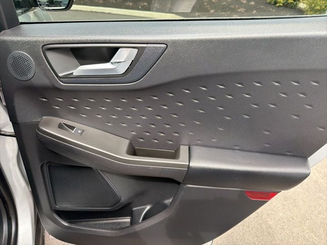 2020 Ford Escape Titanium Hybrid