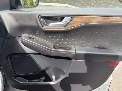 2020 Ford Escape Titanium Hybrid