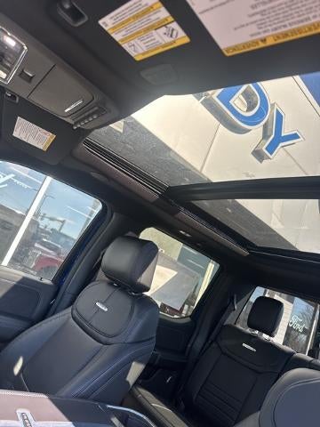 2026 Ford F-250SD Platinum Pickup