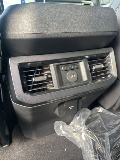 2025 Ford F-350SD Platinum pickup