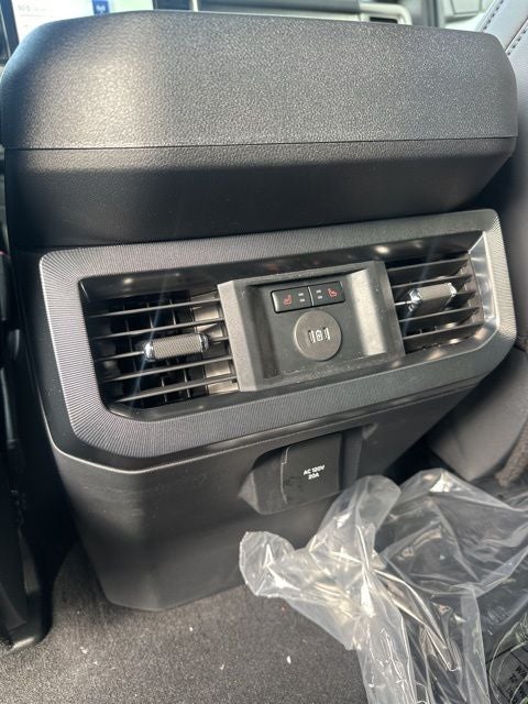 2025 Ford F-350SD Platinum pickup