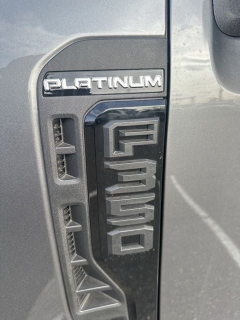 2025 Ford F-350SD Platinum pickup