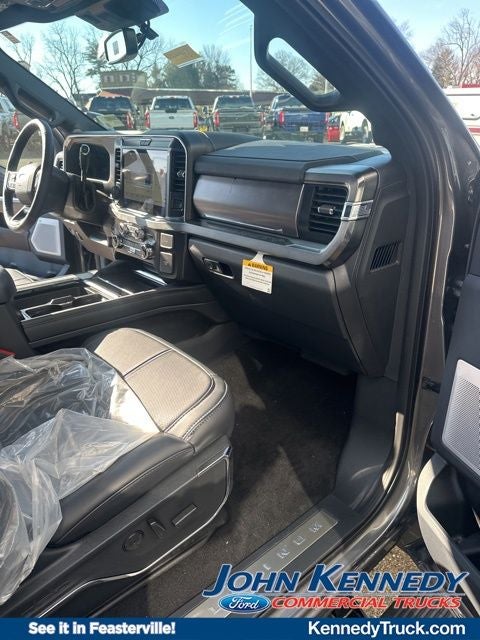 2026 Ford F-350SD Platinum Pickup