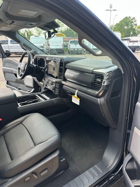 2026 Ford F-350SD Pickup Lariat