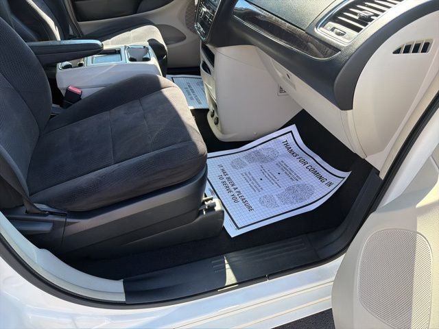 2011 Chrysler Town & Country Touring