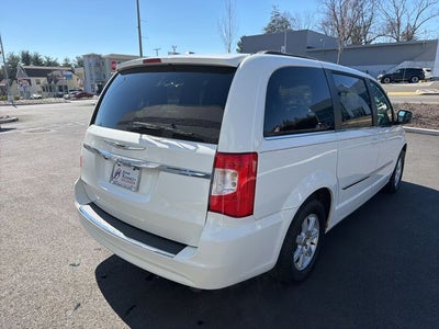 2011 Chrysler Town & Country Touring