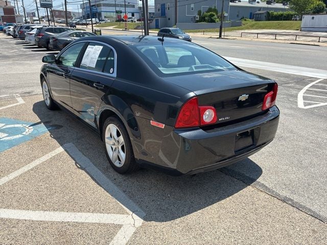 2011 Chevrolet Malibu LS 1LS