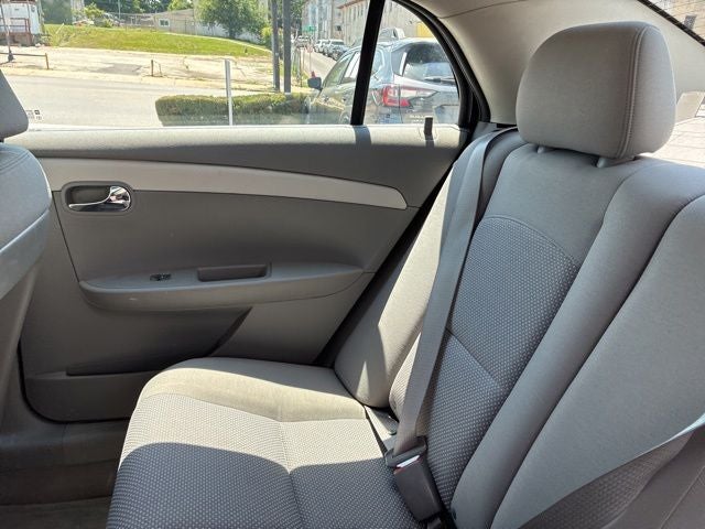 2011 Chevrolet Malibu LS 1LS