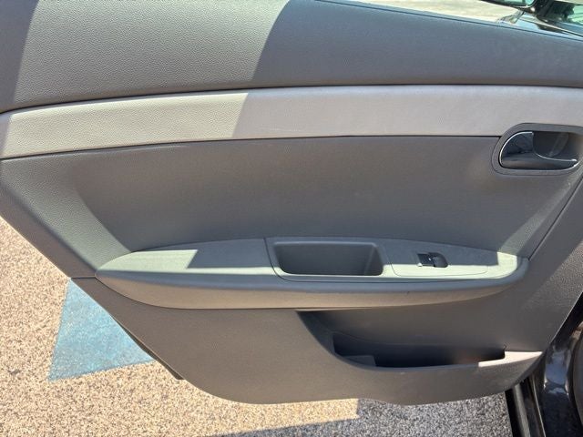 2011 Chevrolet Malibu LS 1LS