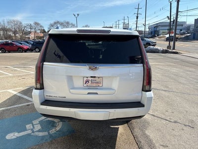 2017 Cadillac Escalade ESV Luxury