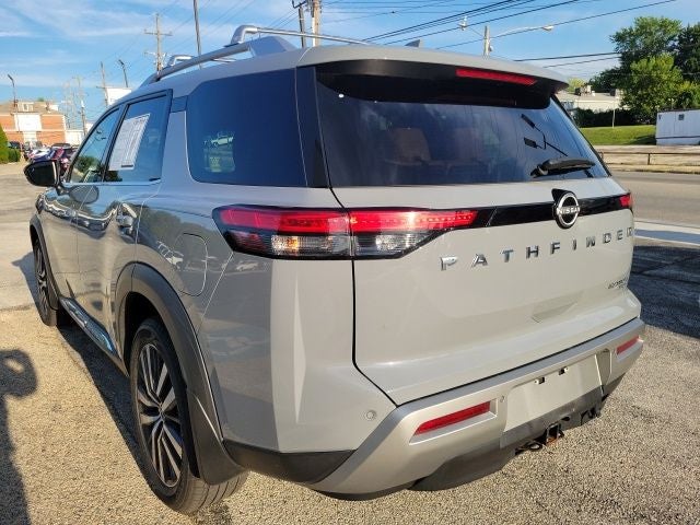 2022 Nissan Pathfinder Platinum