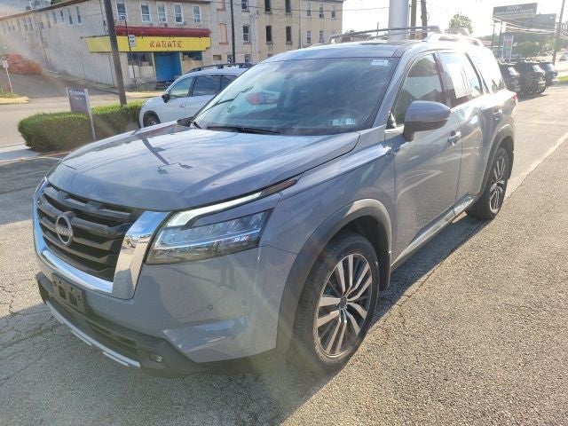 2022 Nissan Pathfinder Platinum
