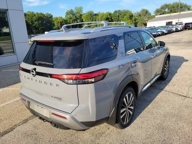 2022 Nissan Pathfinder Platinum