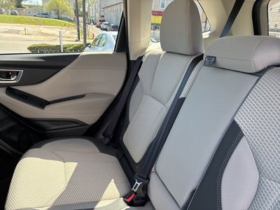 2024 Subaru Forester Premium