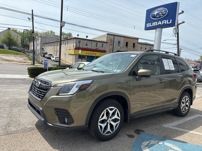 2023 Subaru Forester Premium