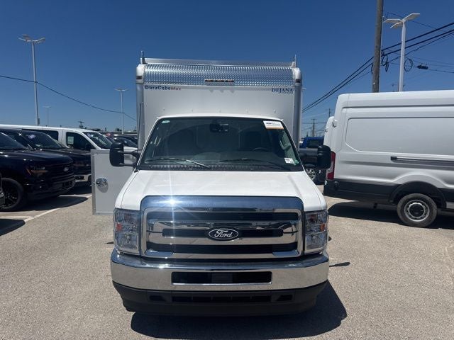 2027 Ford E-350SD Base Cutaway