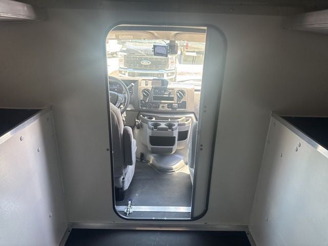2027 Ford E-350SD Base Cutaway