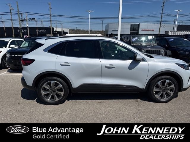 2025 Ford Escape Platinum