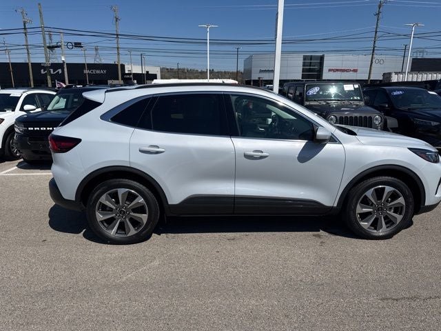 2025 Ford Escape Platinum
