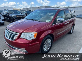 2016 Chrysler Town &amp; Country Touring-L