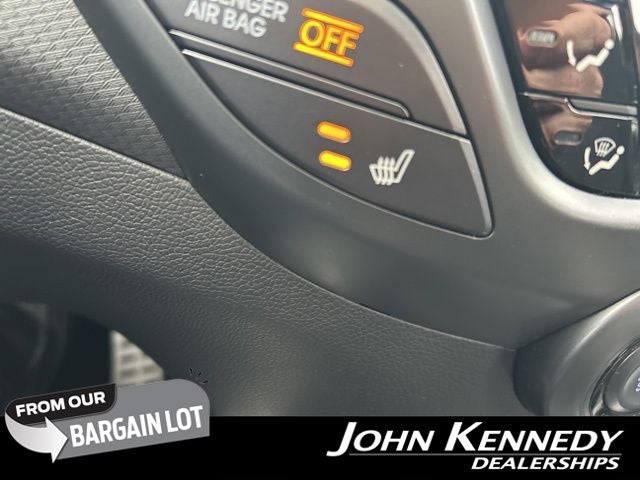 2013 Hyundai Veloster Turbo w/Black