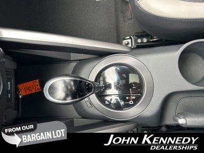 2013 Hyundai Veloster Turbo w/Black