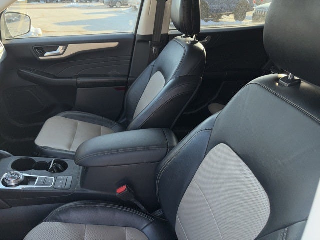 2021 Ford Escape Hybrid Titanium