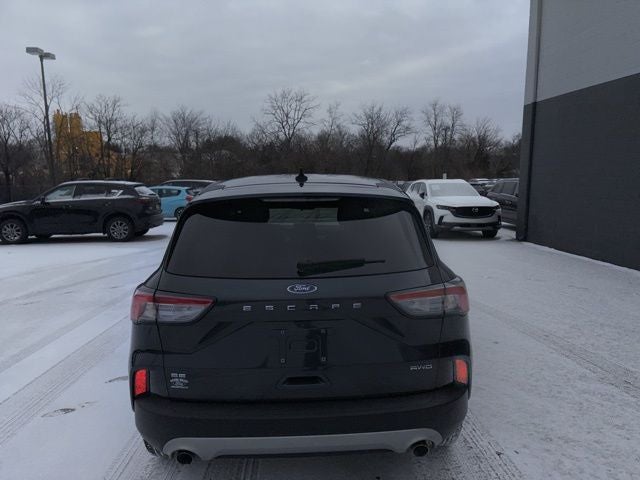 2022 Ford Escape SE