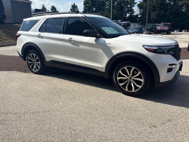 2024 Ford Explorer ST-Line