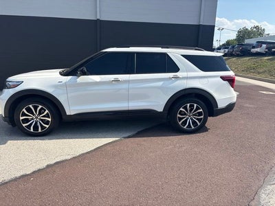 2024 Ford Explorer ST-Line