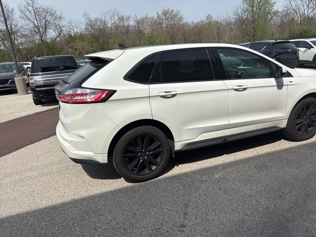 2022 Ford Edge ST Line