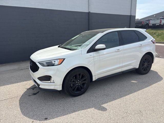 2022 Ford Edge ST Line