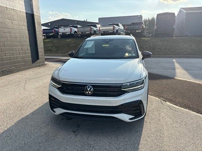 2023 Volkswagen Tiguan 2.0T SE R-Line Black