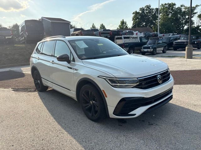 2023 Volkswagen Tiguan 2.0T SE R-Line Black
