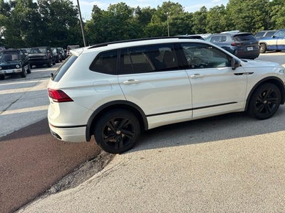 2023 Volkswagen Tiguan 2.0T SE R-Line Black