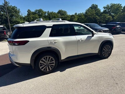 2024 Nissan Pathfinder SL
